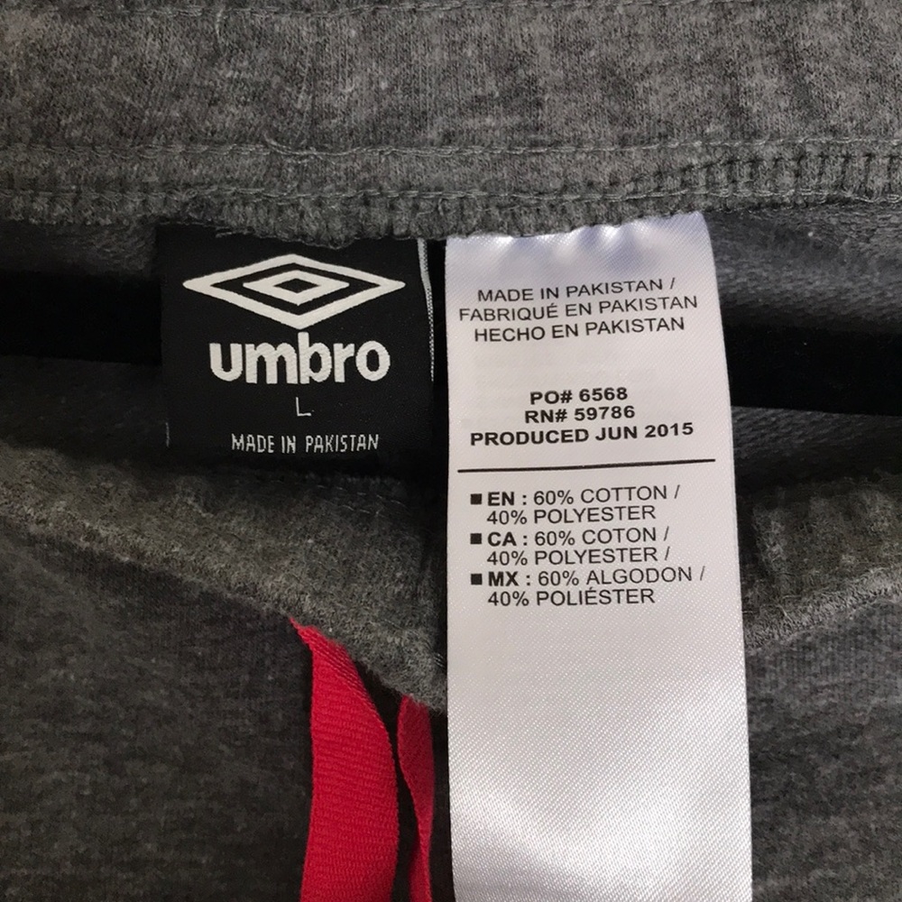 Umbro workout pants - Picture 2 of 3
